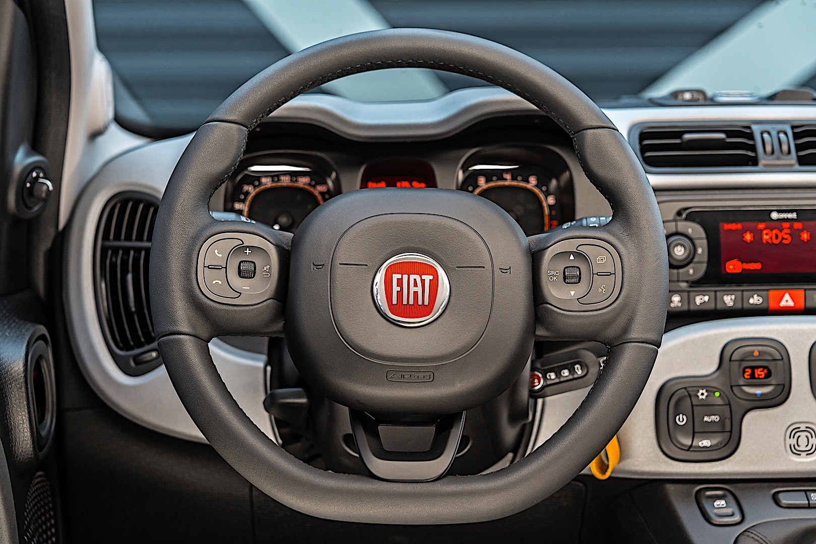 Fiat Panda City Cross photo 33