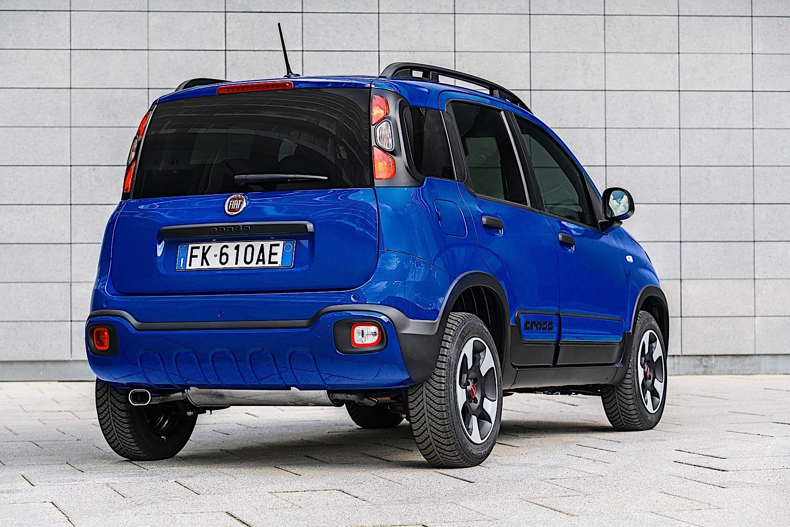 Fiat Panda City Cross photo 24