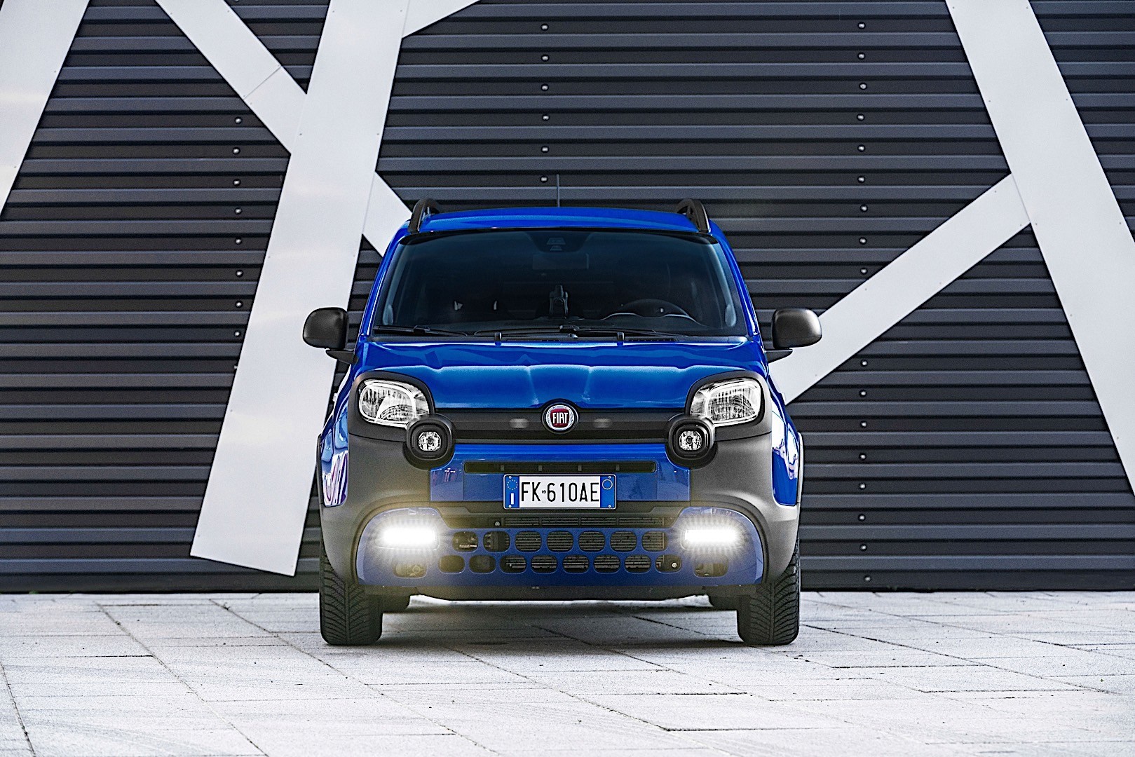 Fiat Panda City Cross photo 27