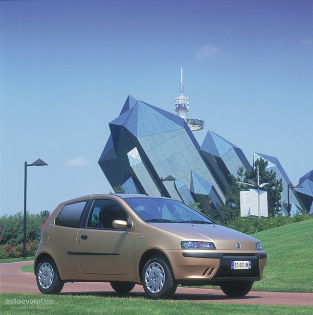 Fiat Punto 3 Doors photo 1