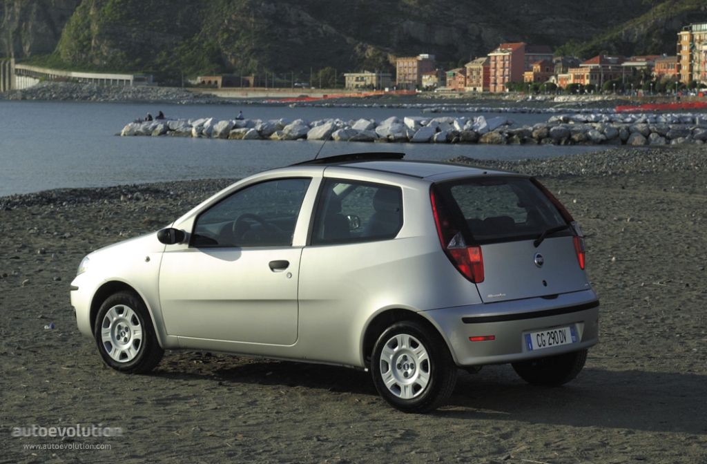 Fiat Punto 3 Doors photo 4