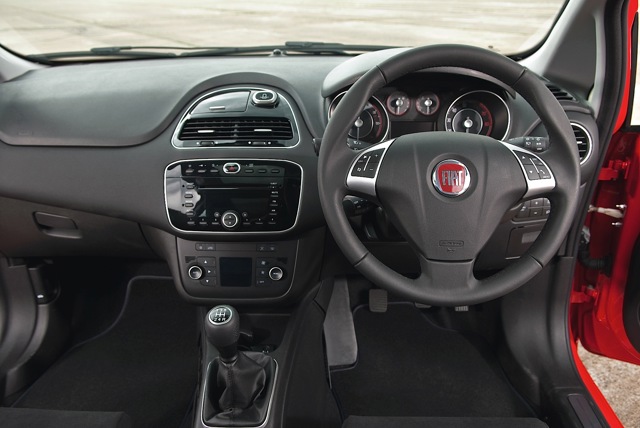 Fiat Punto 3 Doors photo 26