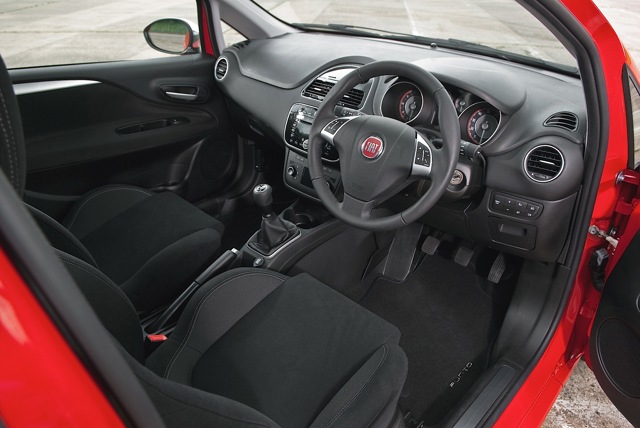 Fiat Punto 3 Doors photo 27