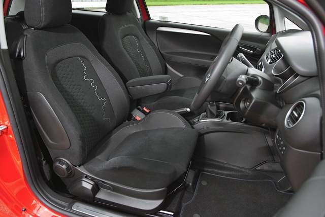Fiat Punto 3 Doors photo 28