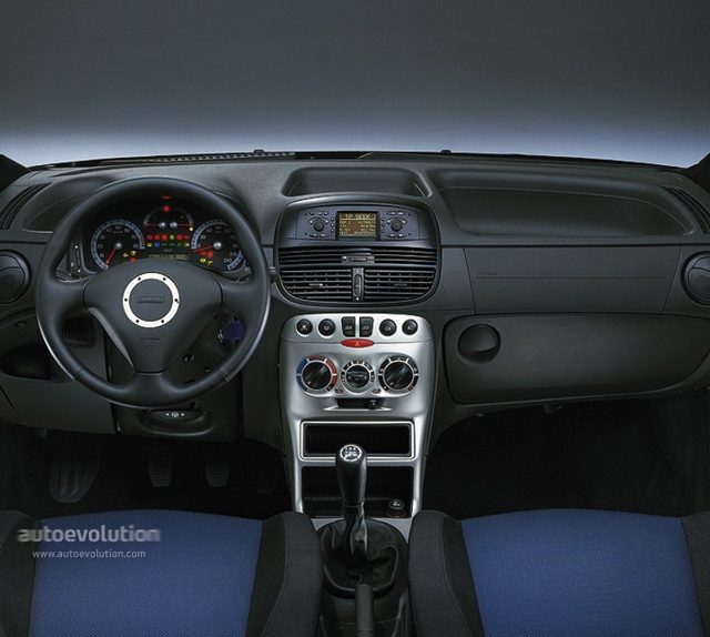Fiat Punto 5 Doors photo 5