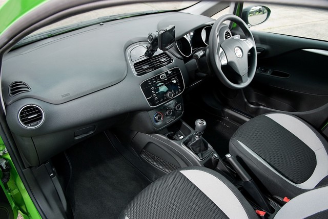 Fiat Punto 5 Doors photo 32