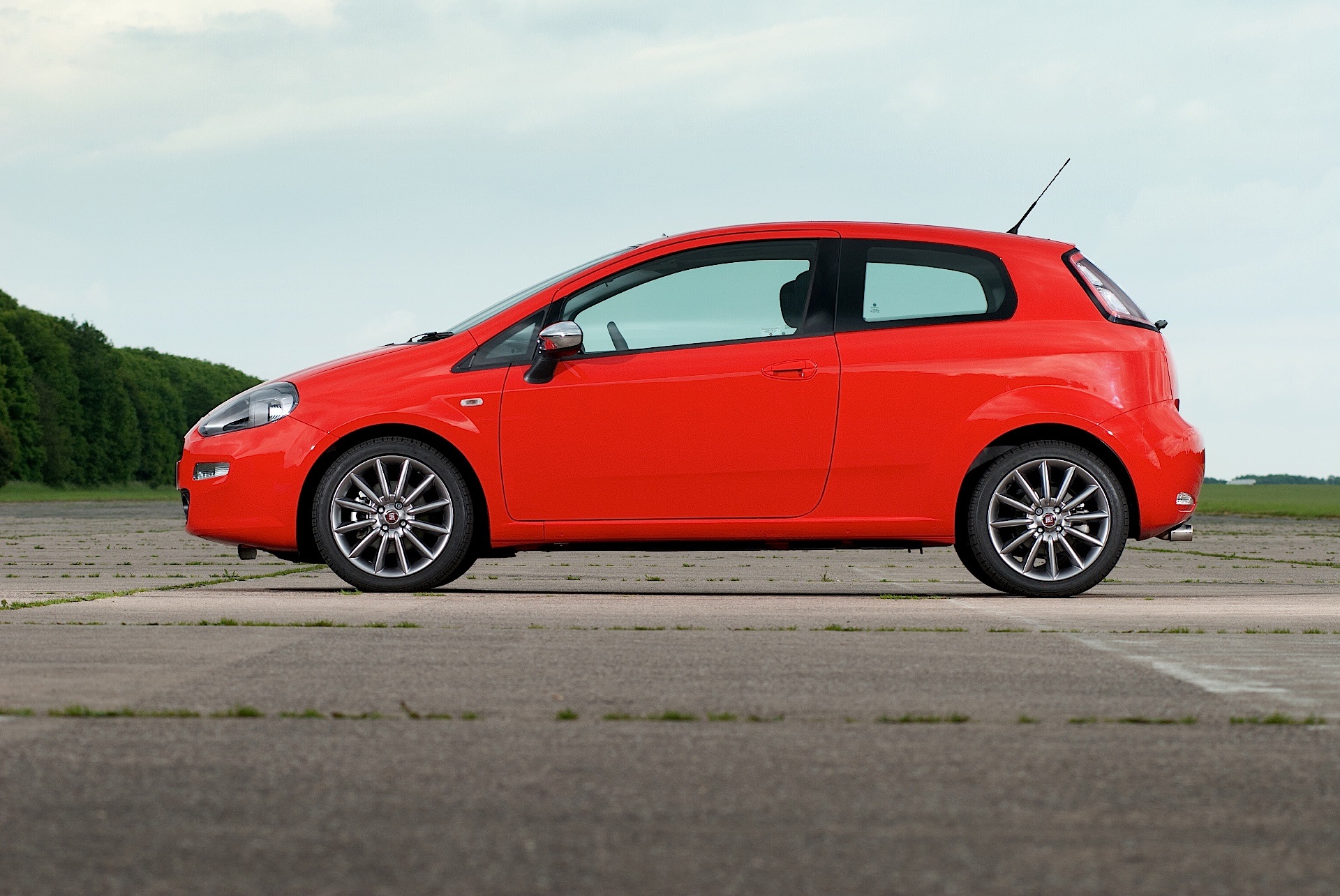 Fiat Punto 5 Doors photo 5