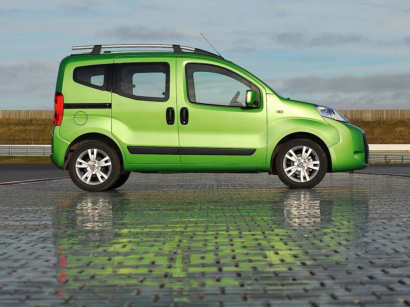 Fiat Qubo photo 21