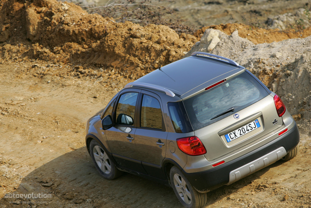 Fiat Sedici foto 2