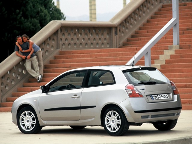Fiat Stilo 3 Doors foto 9
