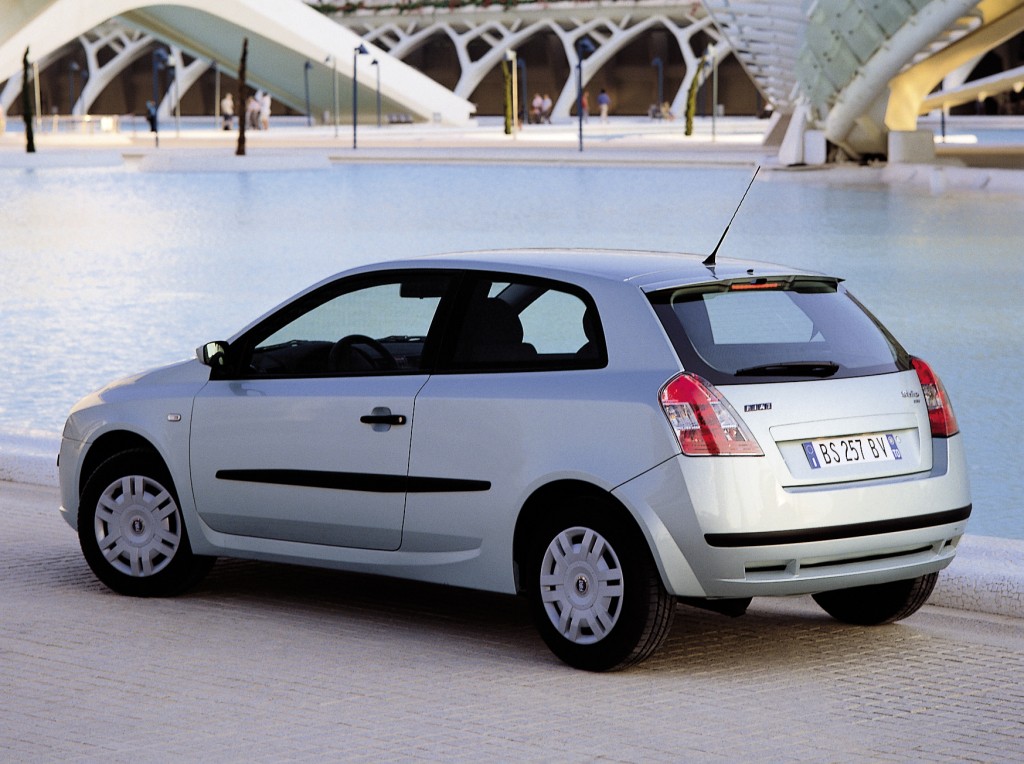 Fiat Stilo 3 Doors photo 18