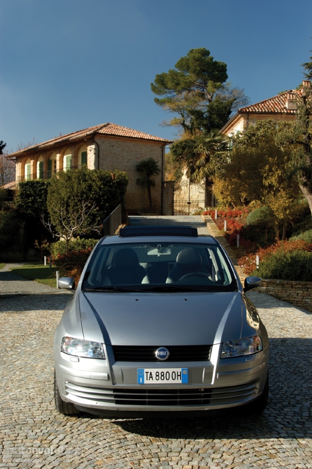 Fiat Stilo 5 Doors photo 2