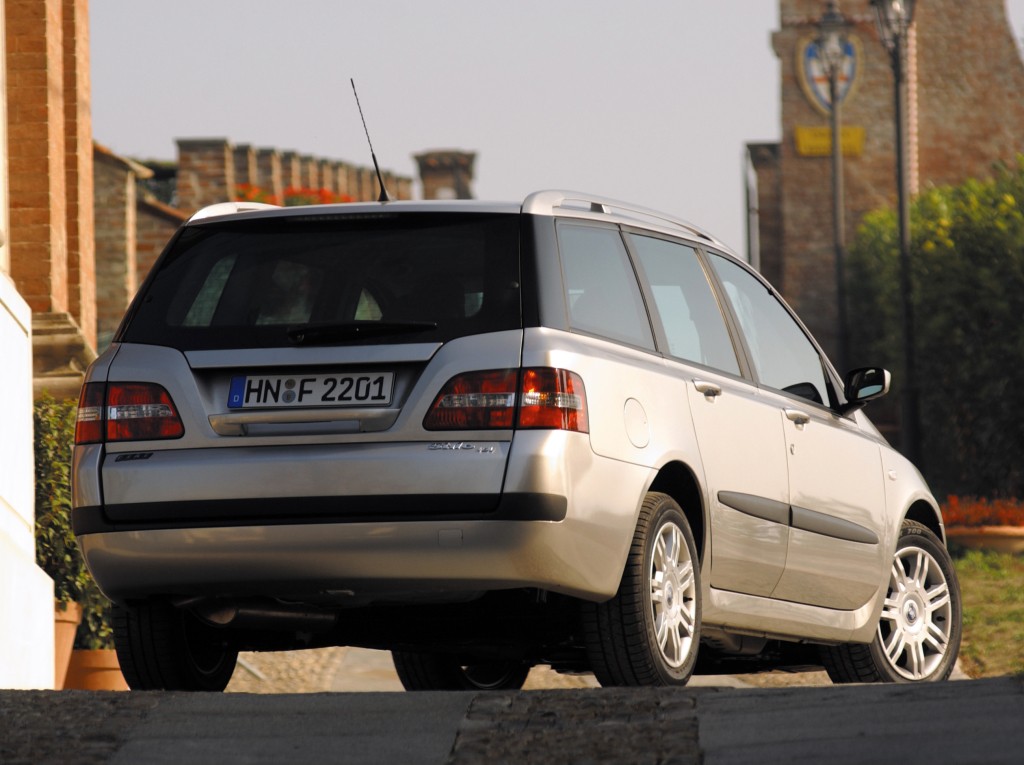 Fiat Stilo Multi Wagon photo 14