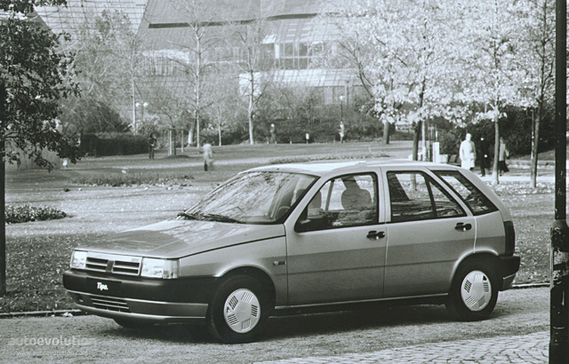 Fiat Tipo 5 Doors photo 2