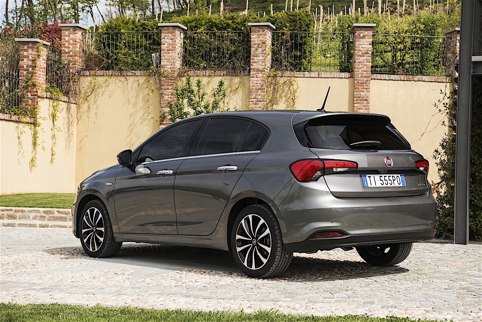 Fiat Tipo 5 Doors photo 11