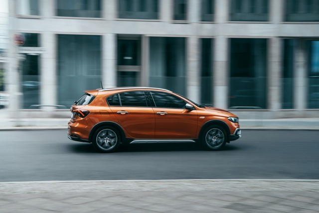 Fiat Tipo Cross photo 4