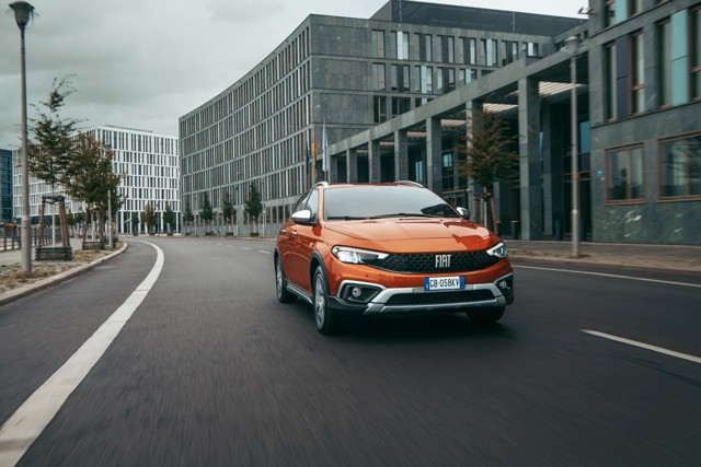 Fiat Tipo Cross photo 8