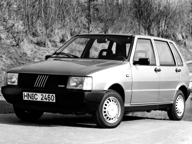 Fiat Uno 5 Doors photo 4