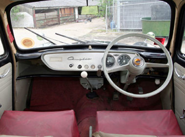 Ford Anglia 100E photo 10