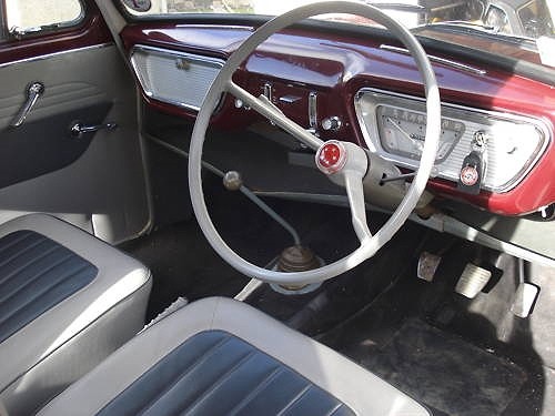 Ford Anglia 105E photo 13