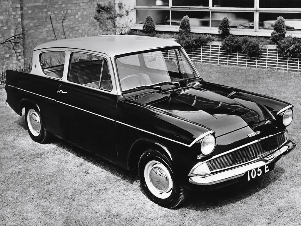 Ford Anglia 105E photo 9