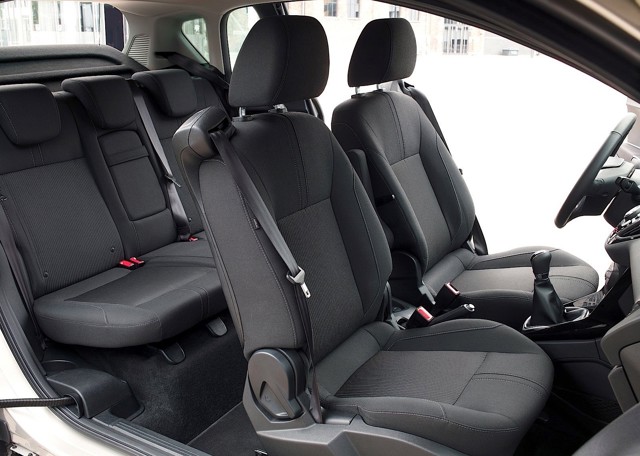 Ford B-Max photo 39