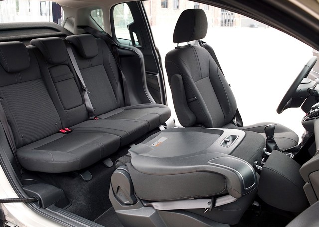 Ford B-Max photo 40