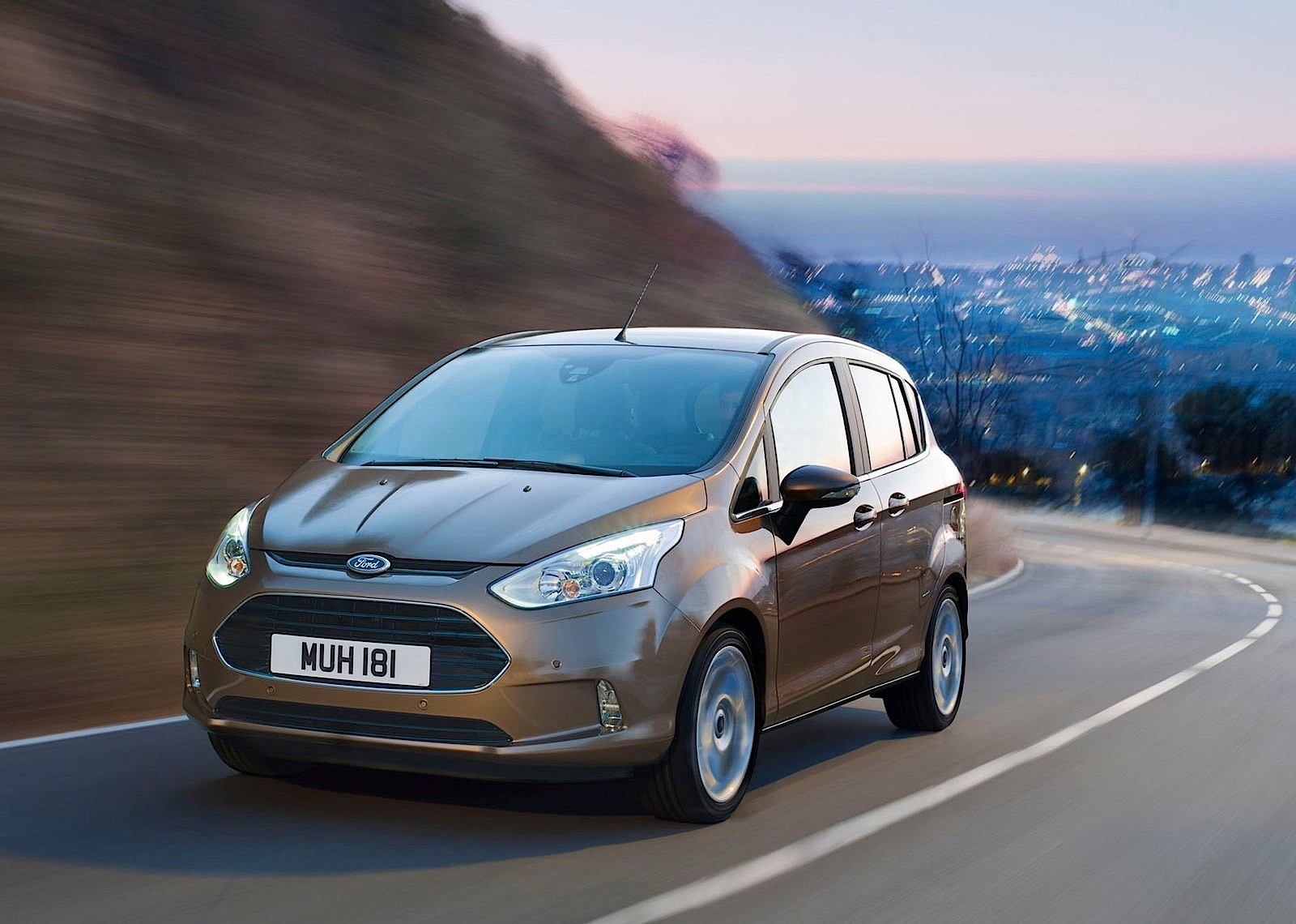 Ford B-Max photo 20