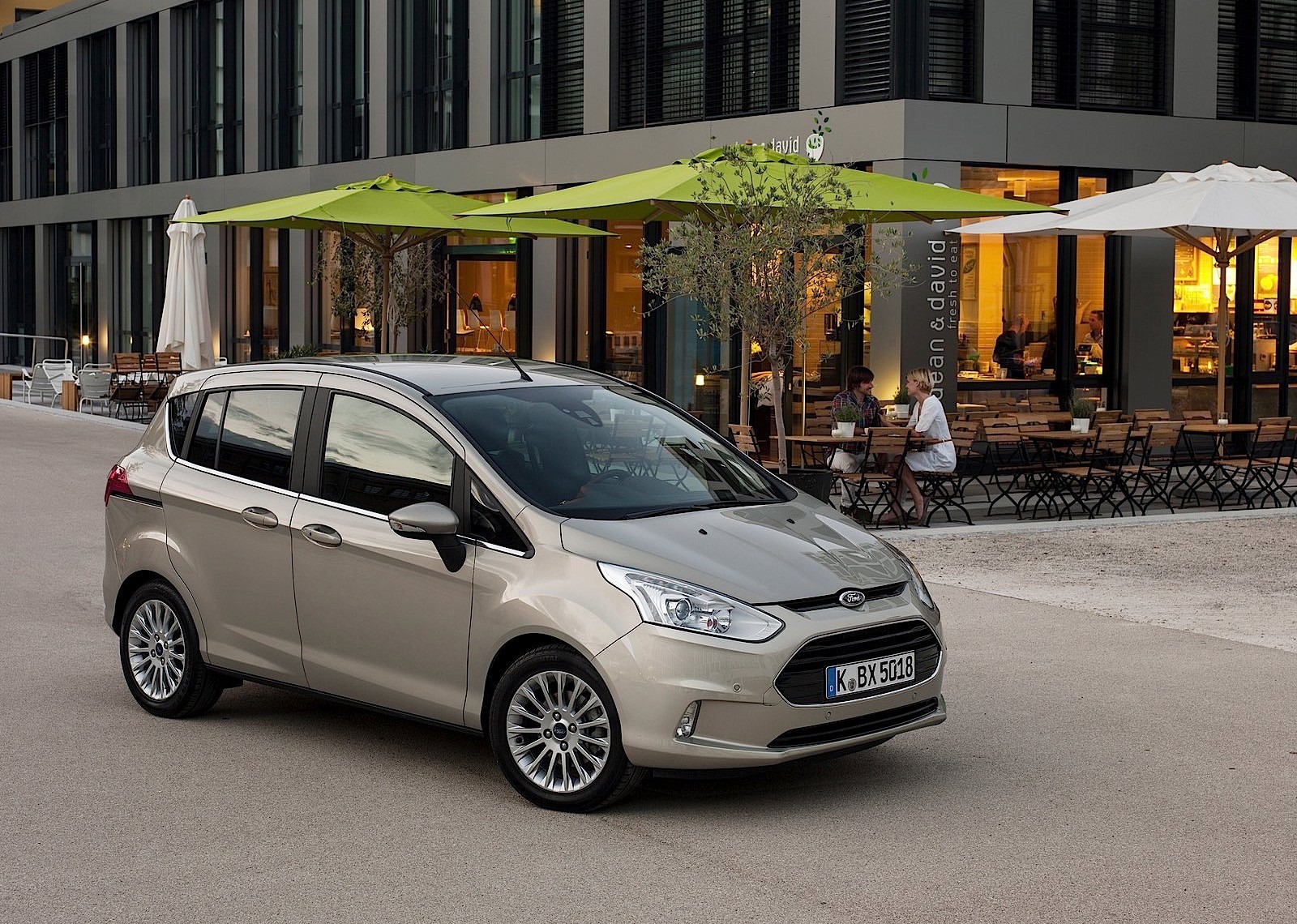Ford B-Max photo 24