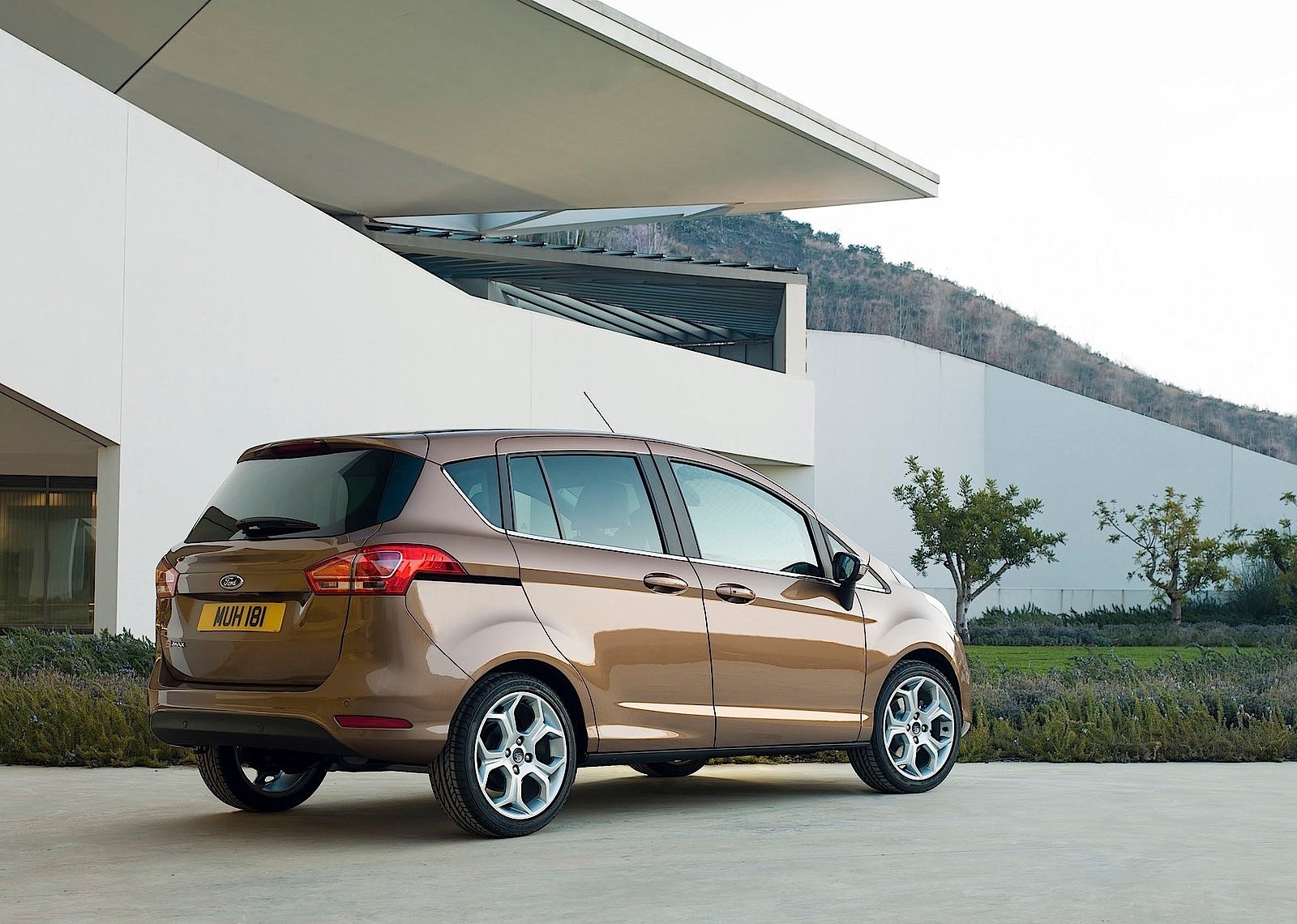 Ford B-Max photo 28
