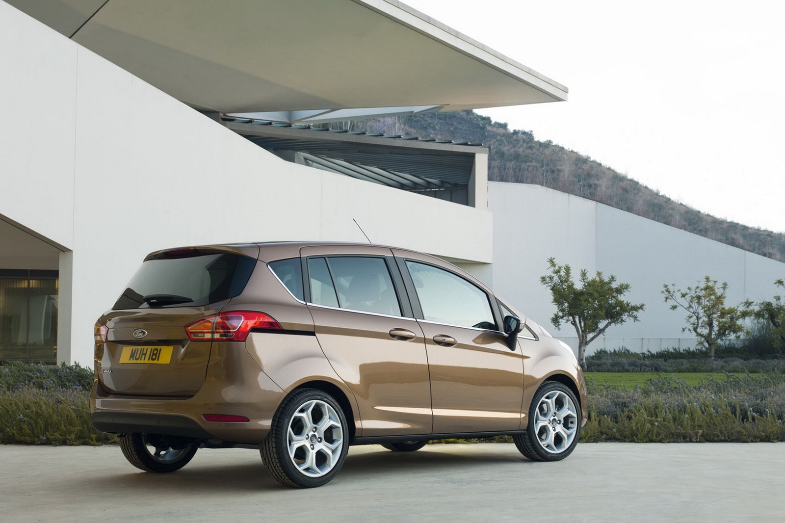 Ford B-Max photo 7