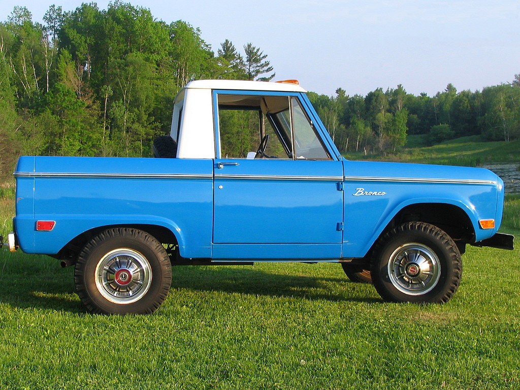 Ford Bronco photo 11