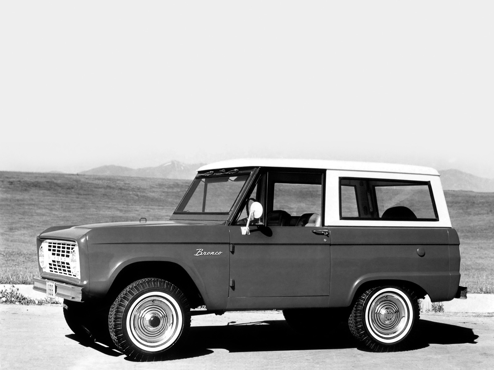 Ford Bronco photo 12