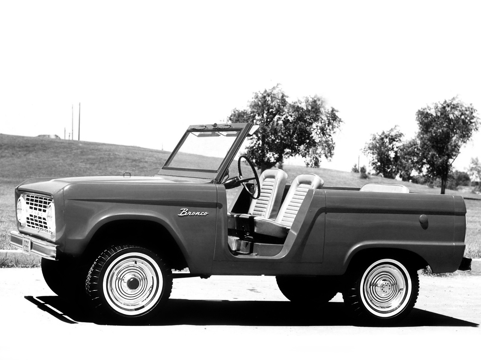 Ford Bronco photo 5