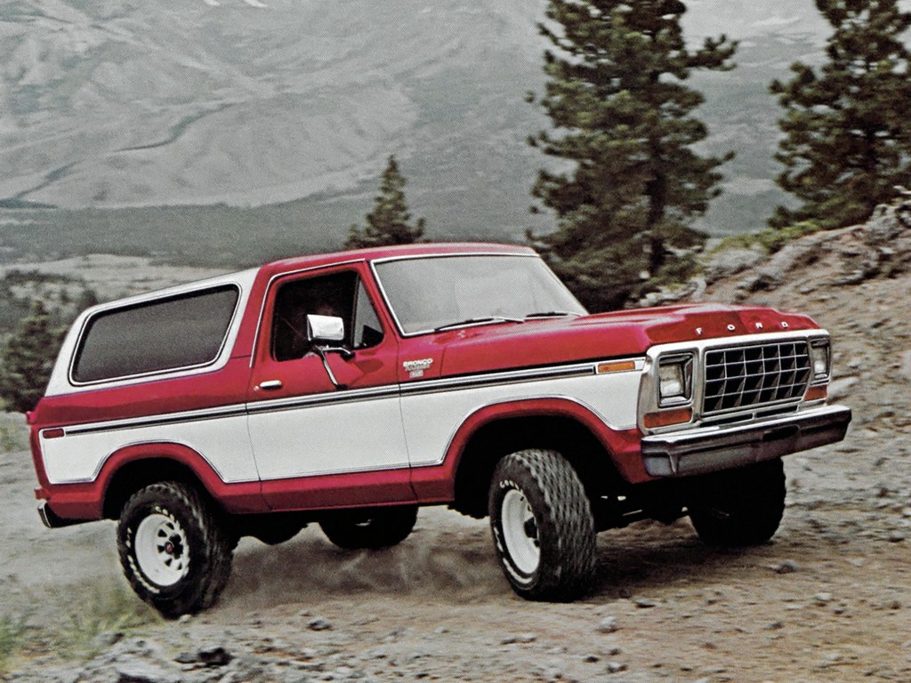 Ford Bronco photo 2