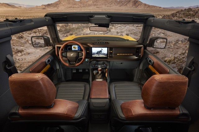 Ford Bronco photo 6