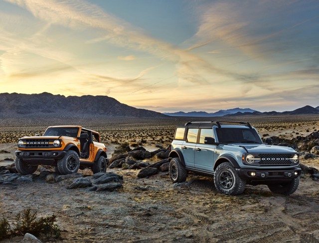 Ford Bronco photo 5