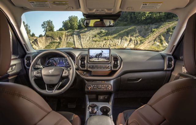 Ford Bronco photo 18