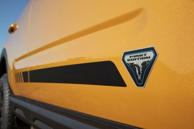 Ford Bronco photo 5