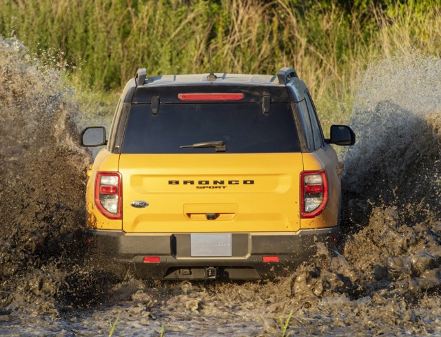 Ford Bronco photo 9