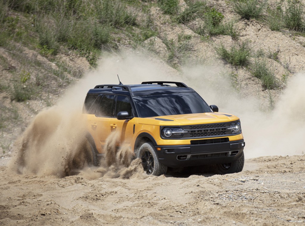 Ford Bronco photo 16