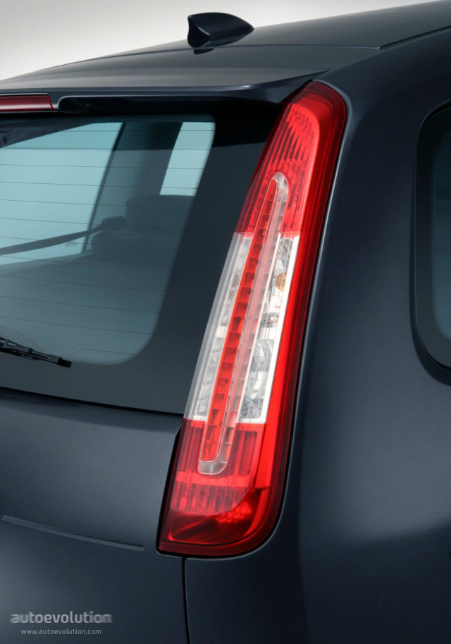 Ford C-Max photo 4