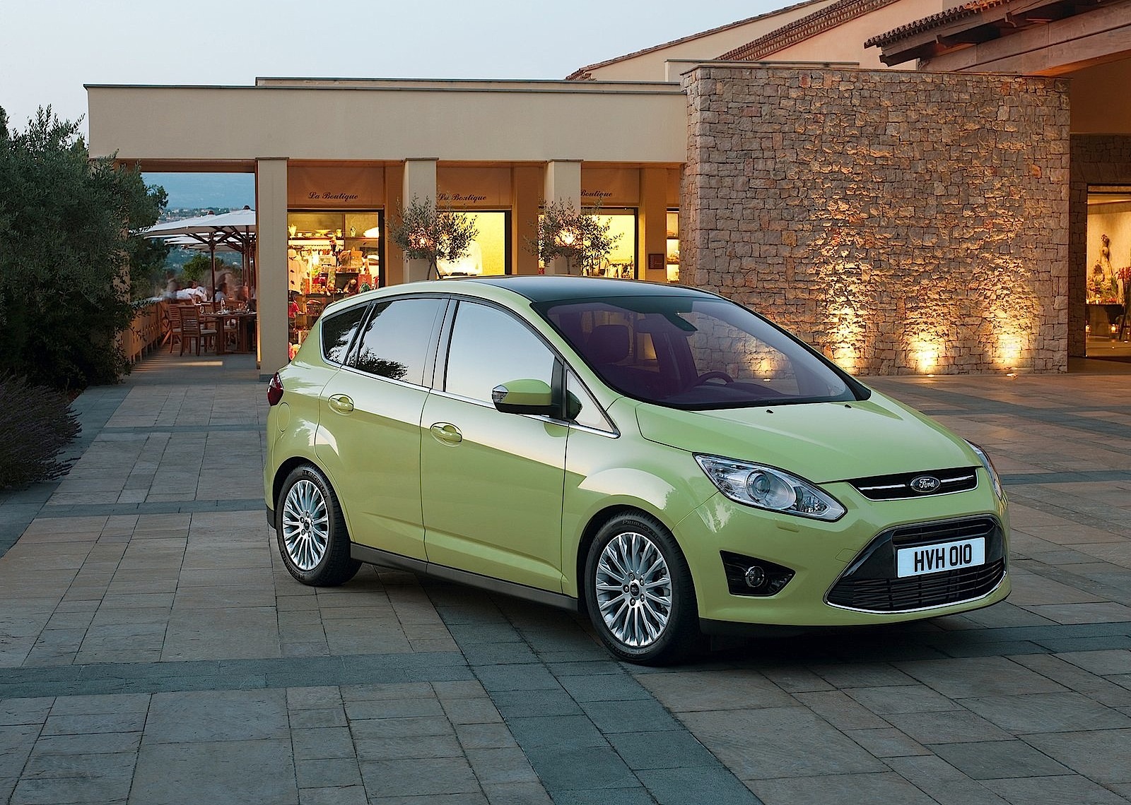 Ford C-Max photo 18
