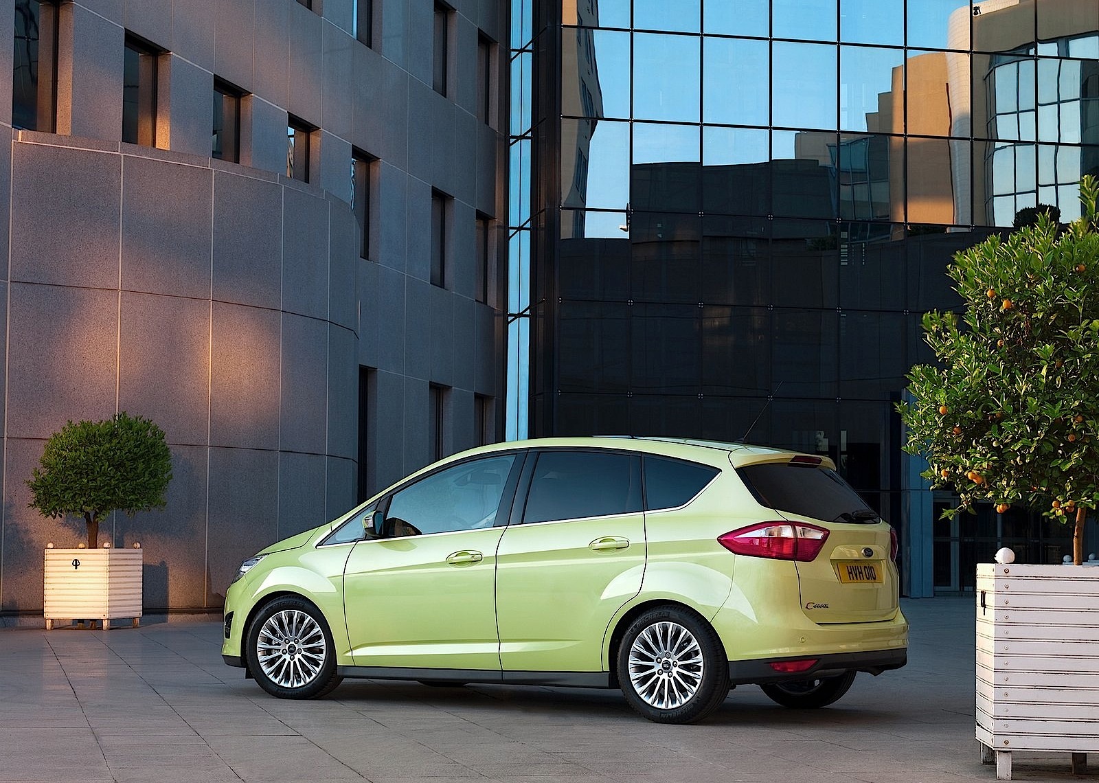 Ford C-Max photo 20