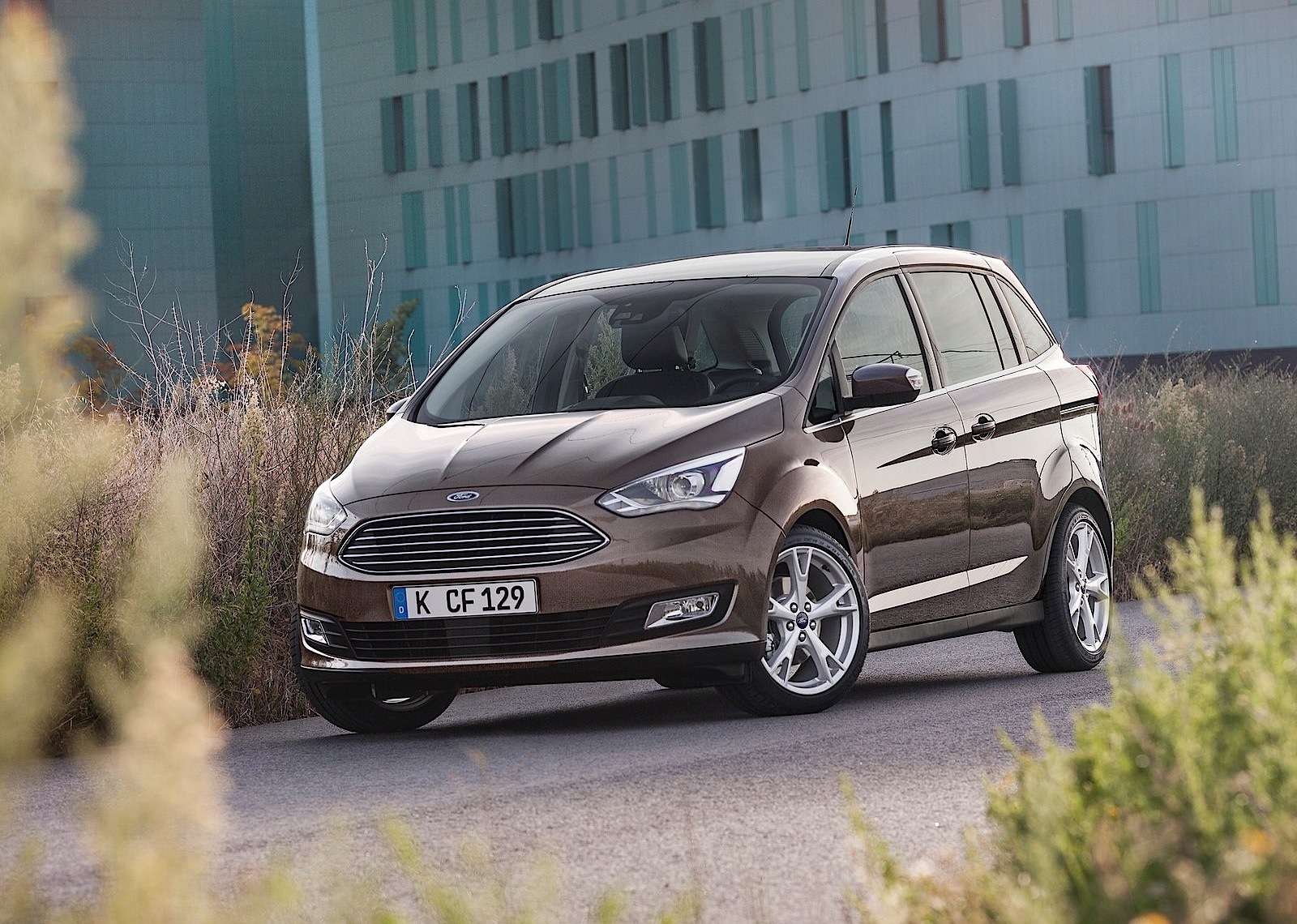Ford C-Max photo 16