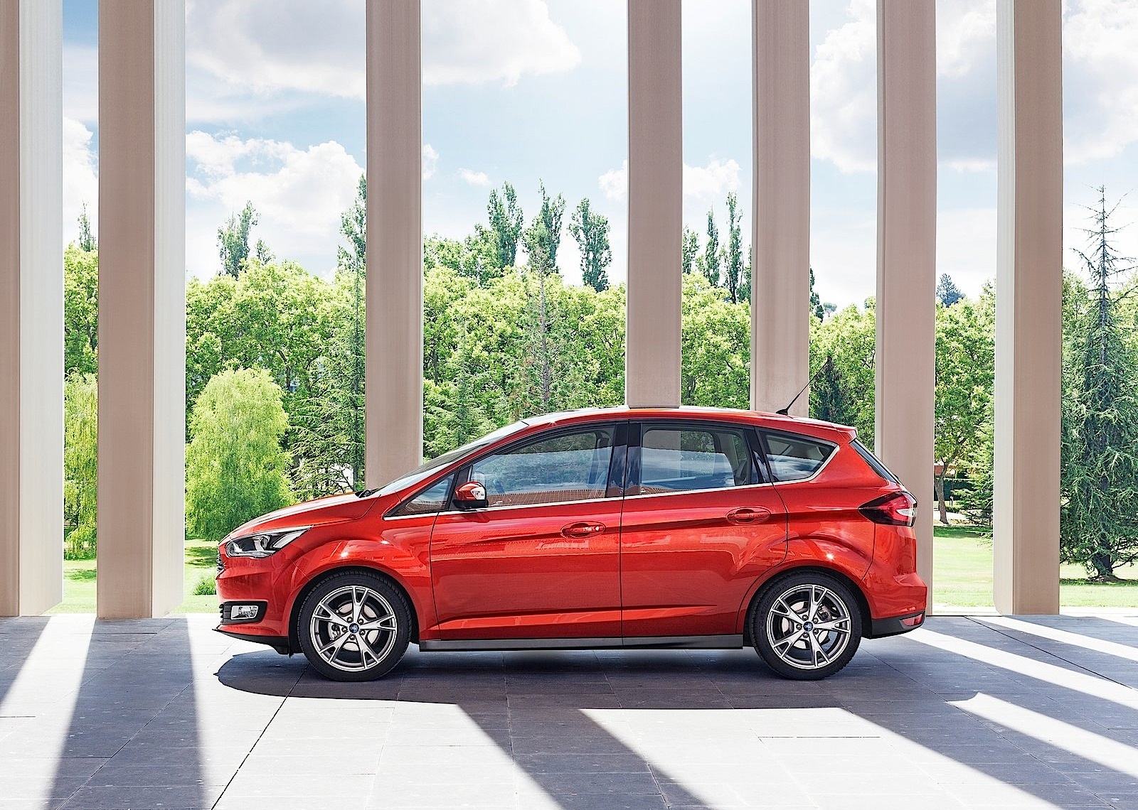Ford C-Max photo 20