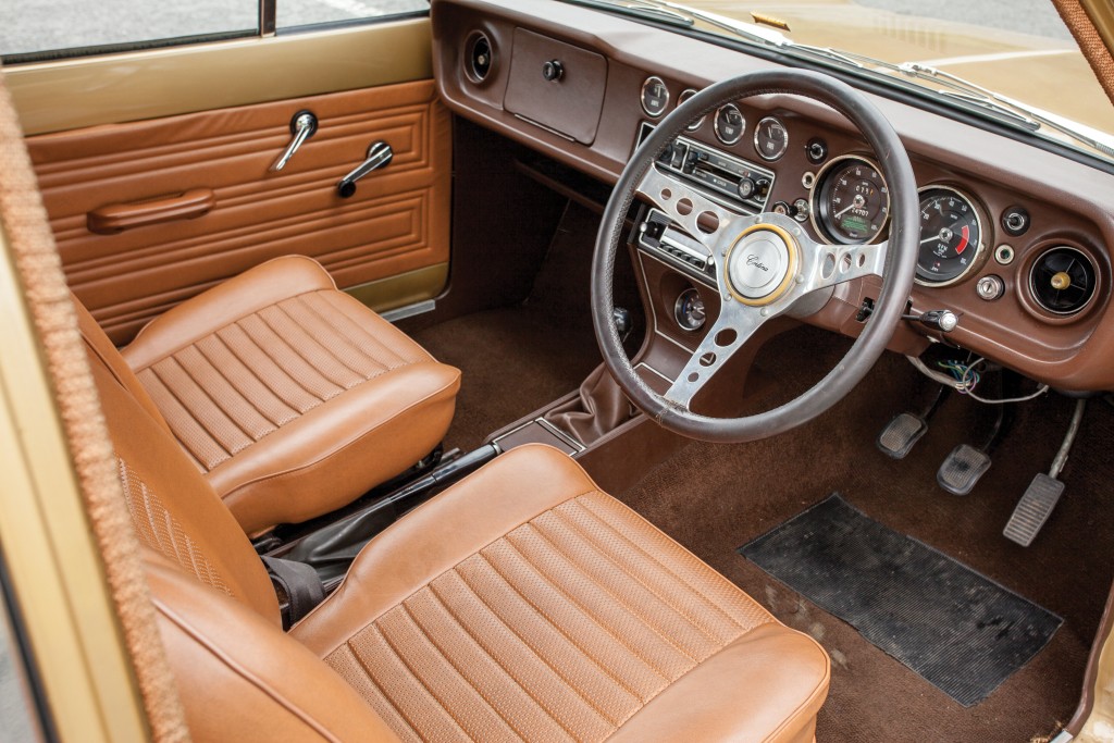 Ford Cortina photo 4
