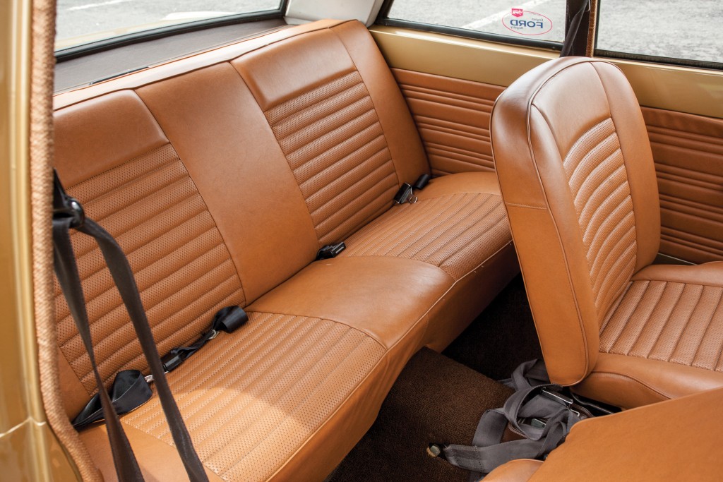 Ford Cortina photo 5