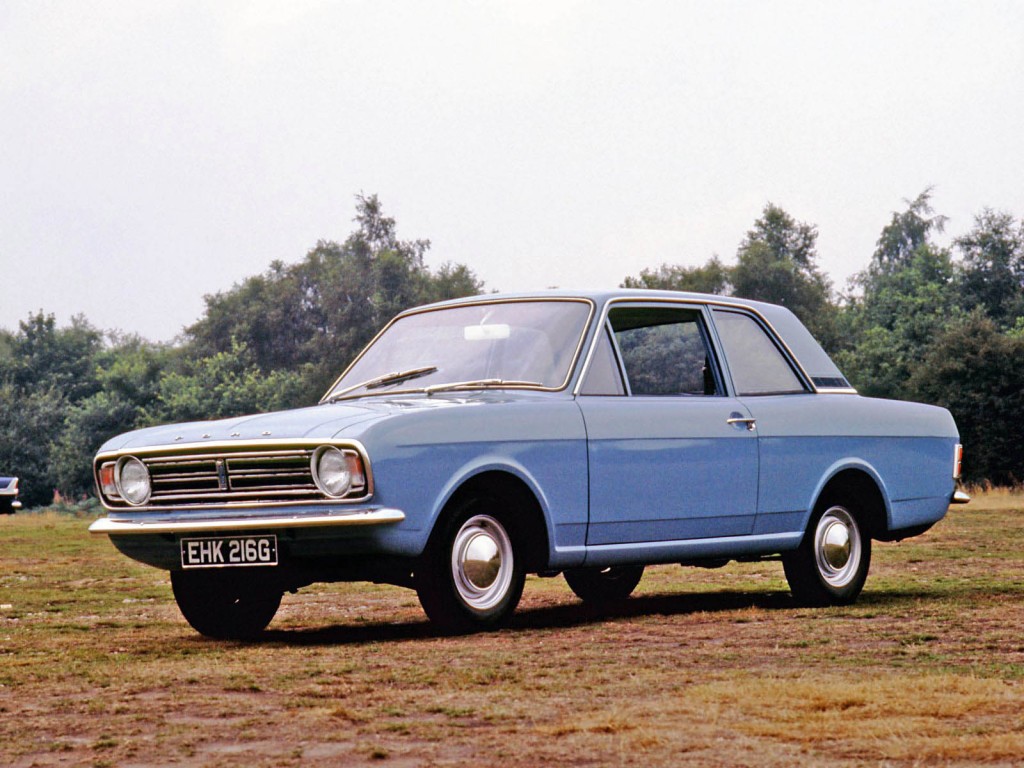 Ford Cortina photo 3