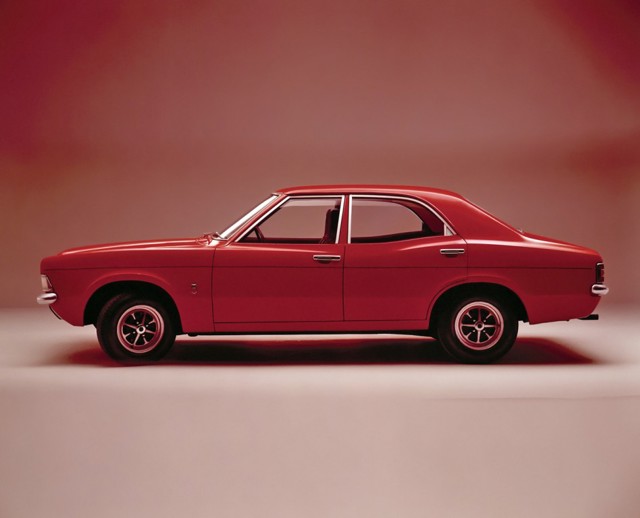 Ford Cortina photo 11